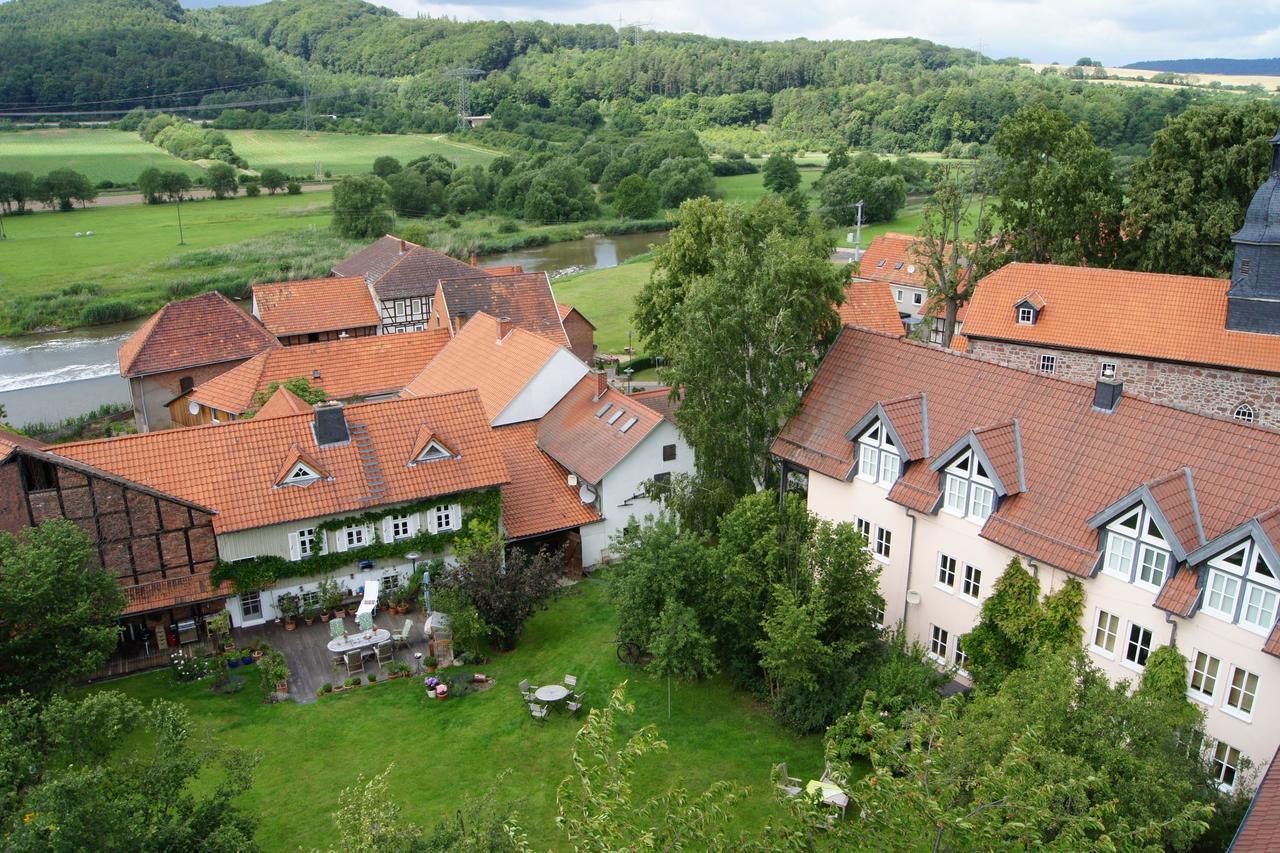 Sallmannshausen Ferienappartments Kirchhof מראה חיצוני תמונה