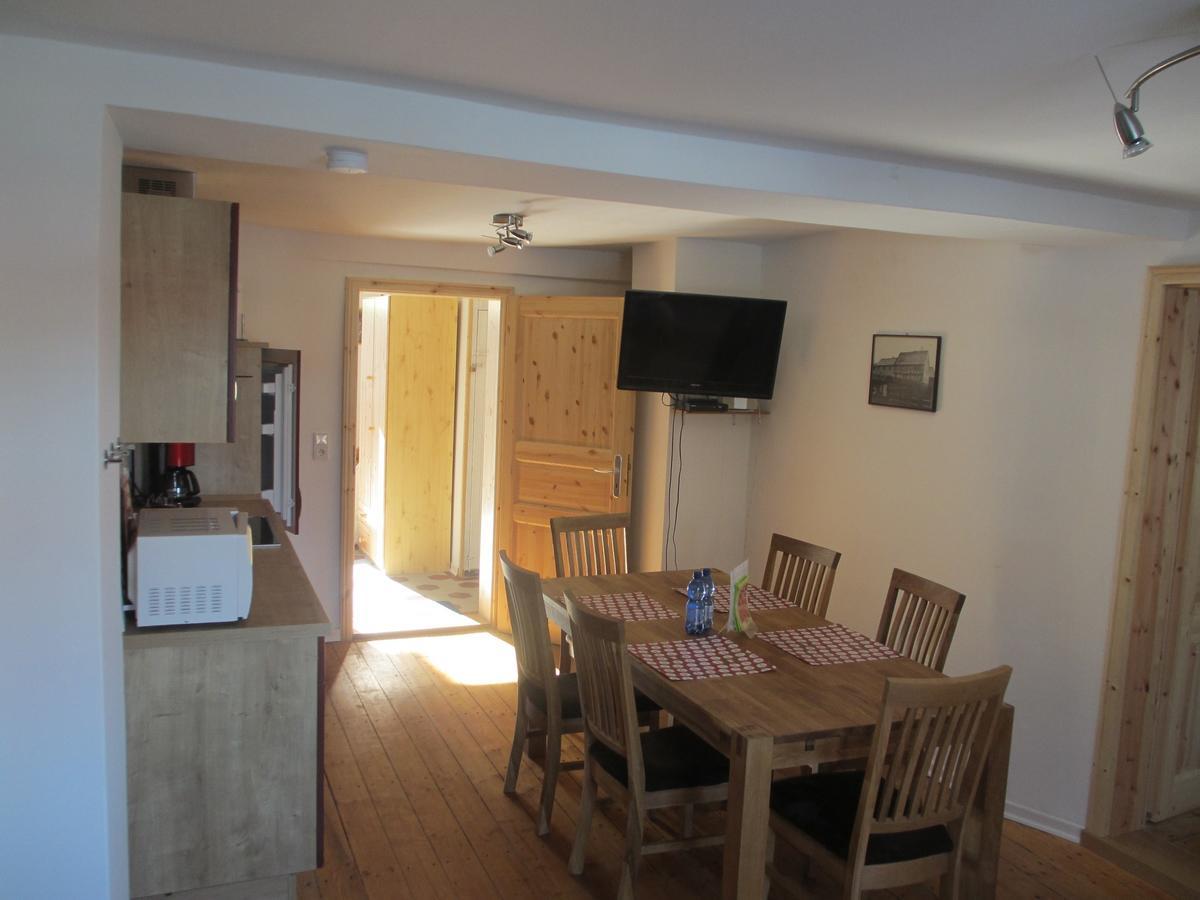 Sallmannshausen Ferienappartments Kirchhof מראה חיצוני תמונה