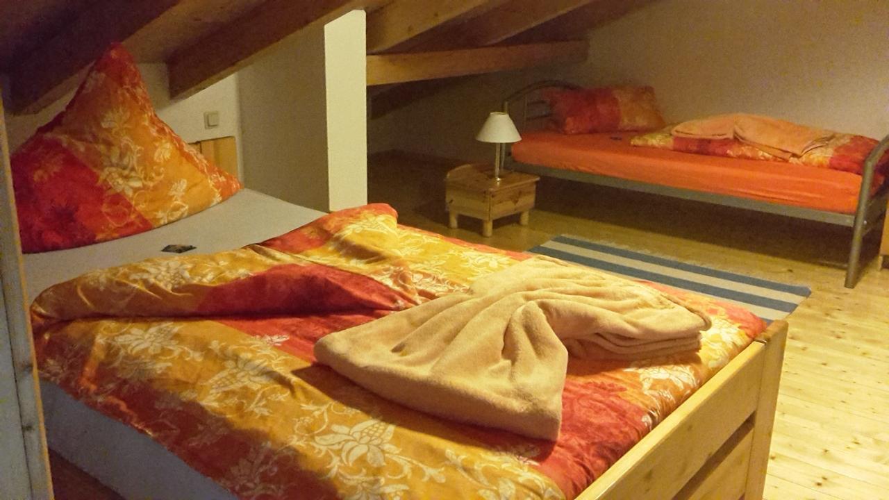 Sallmannshausen Ferienappartments Kirchhof מראה חיצוני תמונה