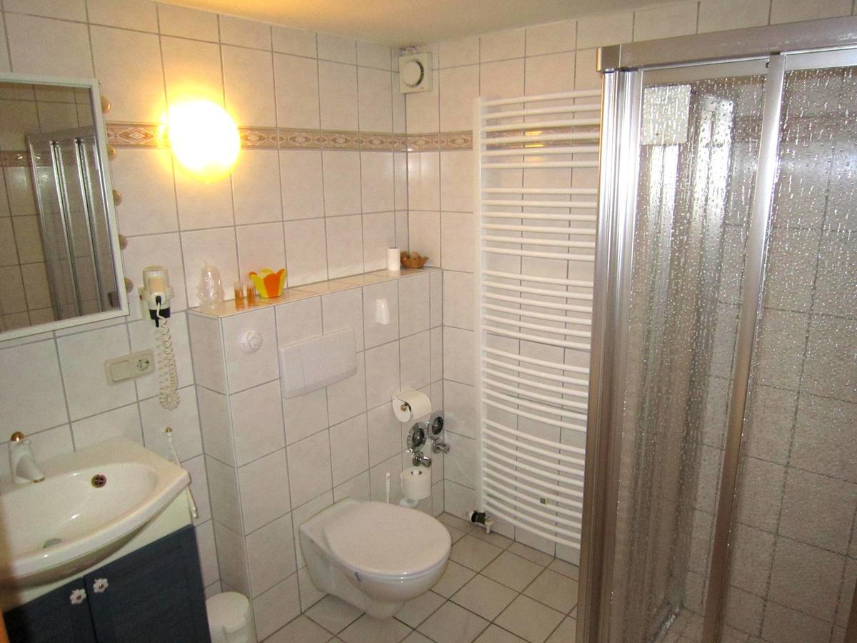 Sallmannshausen Ferienappartments Kirchhof מראה חיצוני תמונה