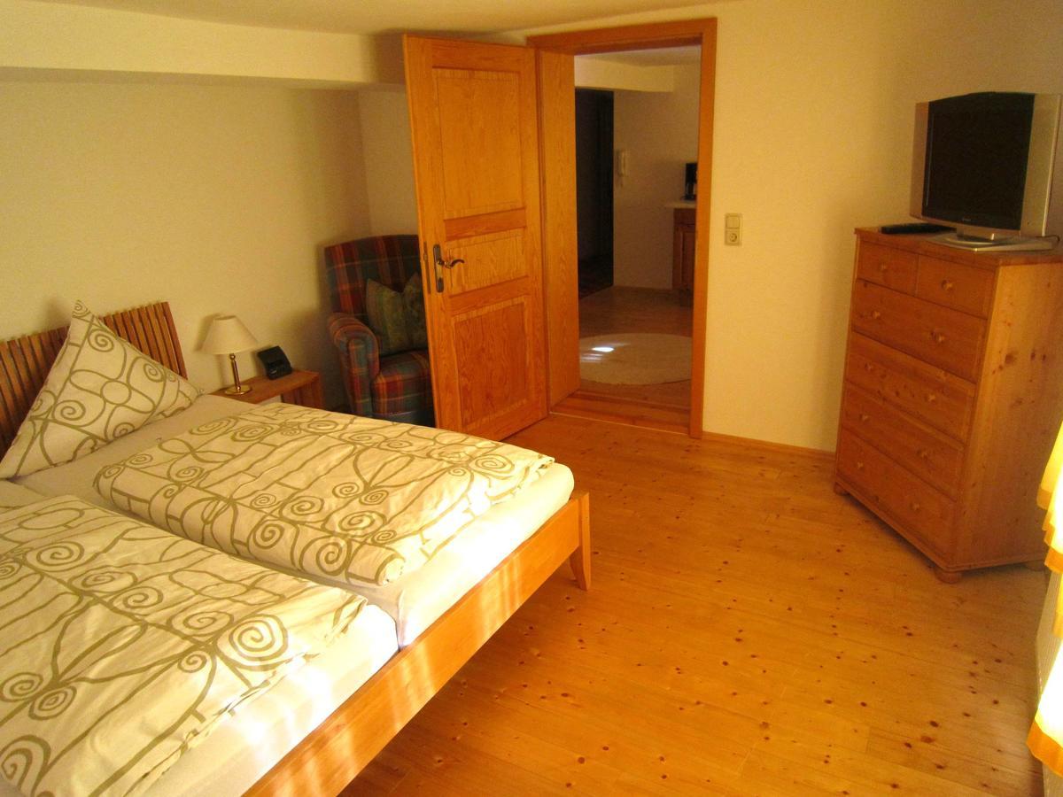 Sallmannshausen Ferienappartments Kirchhof מראה חיצוני תמונה