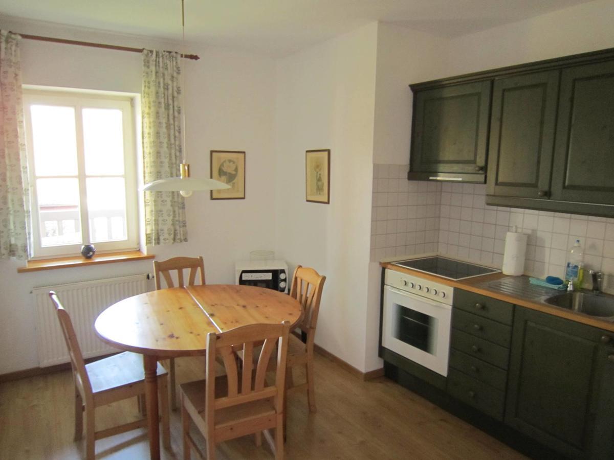Sallmannshausen Ferienappartments Kirchhof מראה חיצוני תמונה
