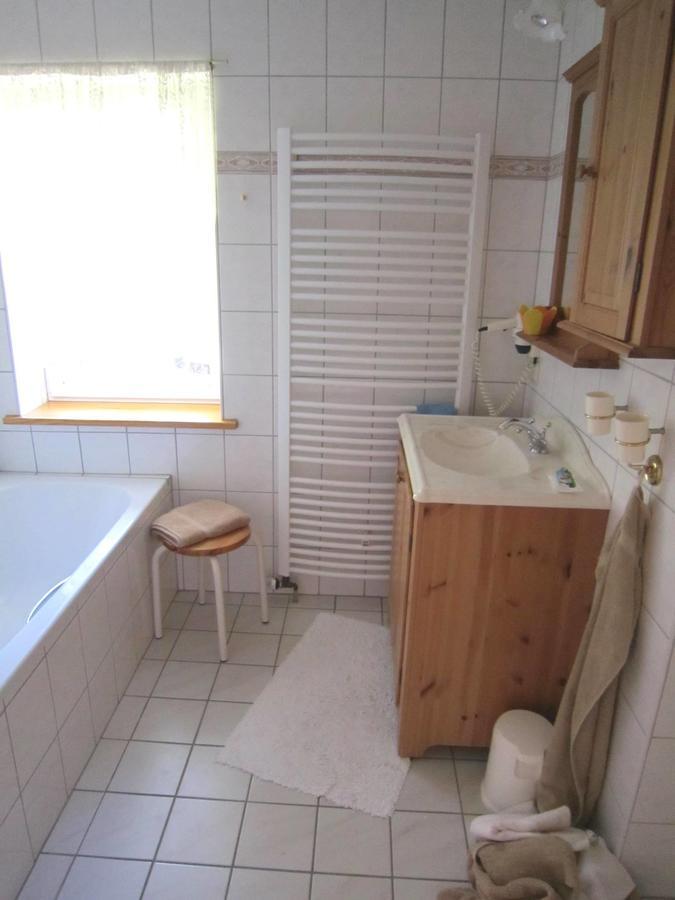 Sallmannshausen Ferienappartments Kirchhof מראה חיצוני תמונה